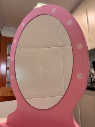 Tocador de madera para niñas