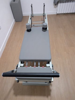Reformer Pilates con cajon