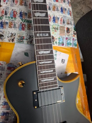 Luthier. Reparación-mejora de guitarras eléctricas