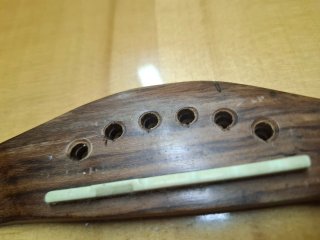 Luthier. Reparación-mejora de guitarras eléctricas