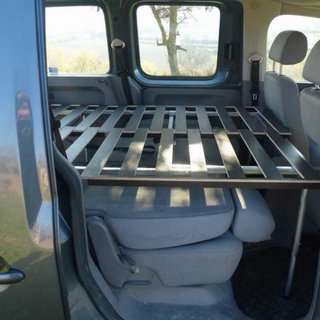 LikeCamper. Cama para camperizar furgoneta pequeña