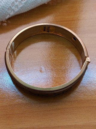 Bracciale vintage con decorazioni