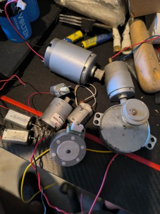 Lote motores eléctricos CC y paso