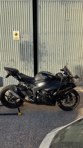 KAWASAKI ZX6R 2025