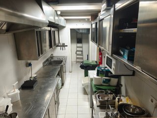 R-7940783 Traspaso Bar Restaurante en Barclona