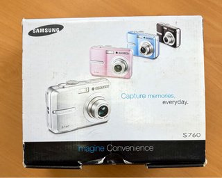 Cámara Samsung S760 Azul + Accesorios