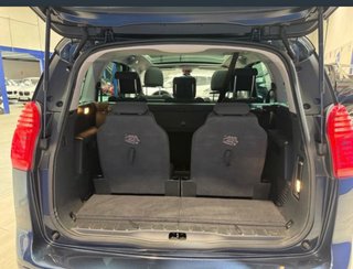 Peugeot 5008 2011
