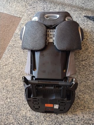 Silla de coche infantil casi nueva