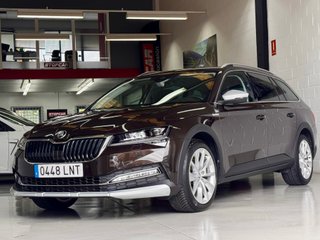 Skoda Superb COMBI 2.0 TDI 200CV DSG SCOUT