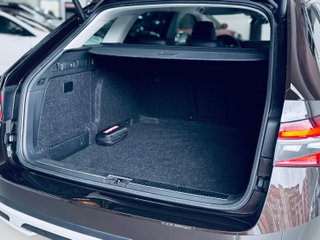 Skoda Superb COMBI 2.0 TDI 200CV DSG SCOUT