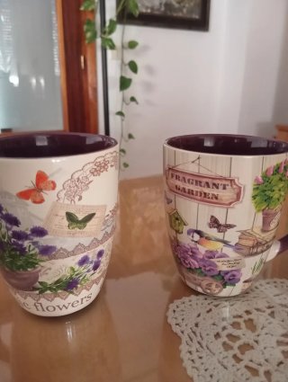 Tazas de cerámica decoradas