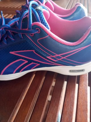 Reebok Easy Tone Zapatillas Azul y Rosa