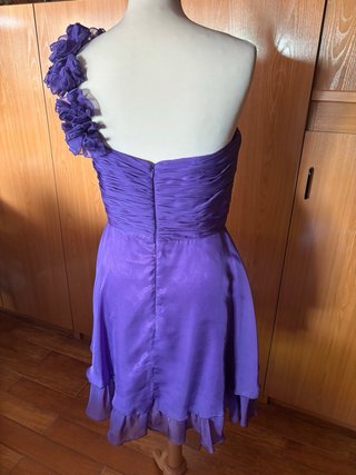 Vestido fiesta tirante asimétrico morado