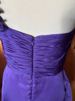 Vestido fiesta tirante asimétrico morado