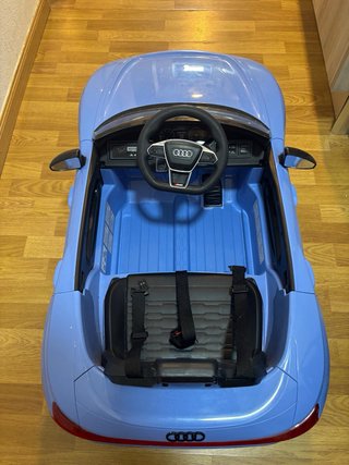 Coche eléctrico infantil Audi RS e-tron GT