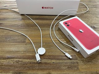 iPhone 11 128GB y Apple Watch 7 41mm Rojos