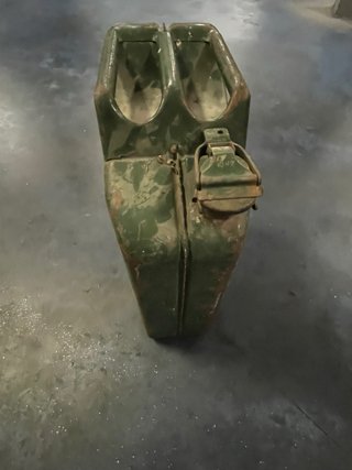 Garrafa militar gasolina 1982