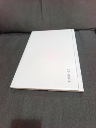 Portátil Toshiba C55 Intel i3 8GB RAM SSD