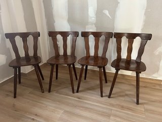Juego de 4 sillas de madera rústicas