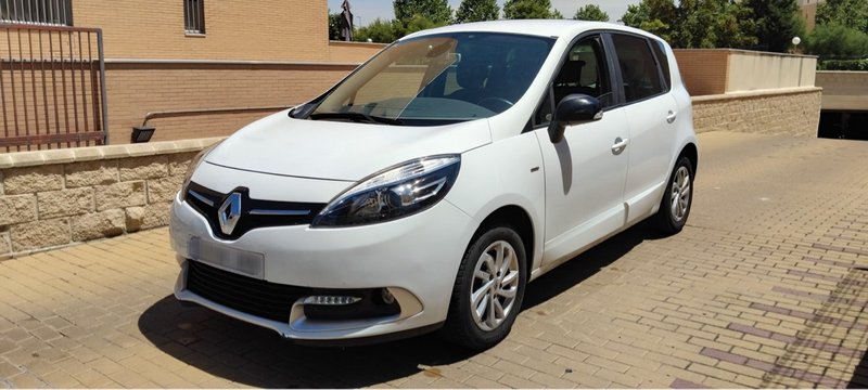 Renault Scenic - foto 1