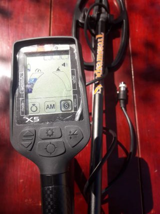 Detector de metales Quest X5