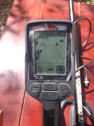 Detector de metales Quest X5