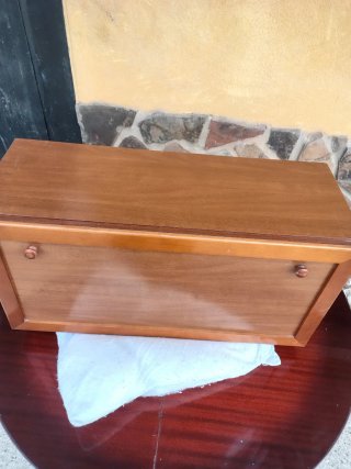 Mueble comedor marrón