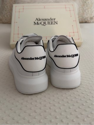 Zapatillas estilo McQueen