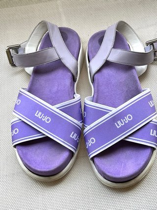 PRECIOSAS SANDALIAS LIU JO chollo