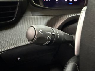 Peugeot 2008 Allure Hybrid 1.2 145CV eDCS6 MHEV