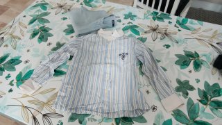 Set bambino 2 pezzi:gilet grigio+camicia a righe
