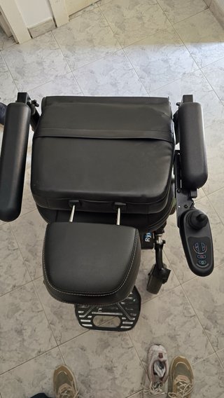 Silla de ruedas electrica r300