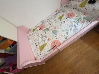 Cama IKEA BUSUNGE extensible rosa + colchón