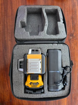 Nivel Láser DeWalt 12V 2Ah