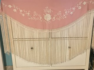 Mantoncillo Flamenco Bordado Rosa