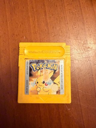 Pokemon Amarillo Game Boy Color DMG-APSS-ESP