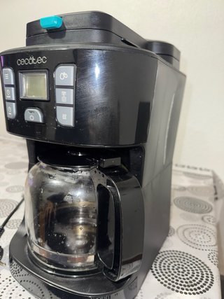 Cafetera Cecotec Negra