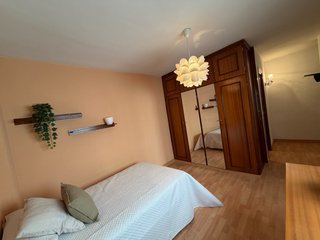 Se alquila piso junto al hospital de Jaén