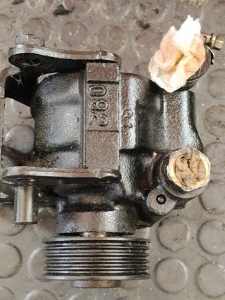 Bomba dirección 93BB3K738AC Ford Mondeo I H r:2423