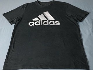 Camiseta Adidas Logo Grande Negra - Talla L