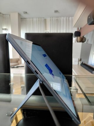 Microsoft Surface Pro 9