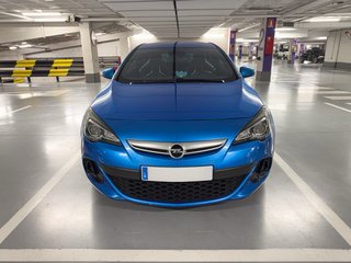 Opel Astra J GTC OPC 2012