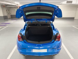Opel Astra J GTC OPC 2012