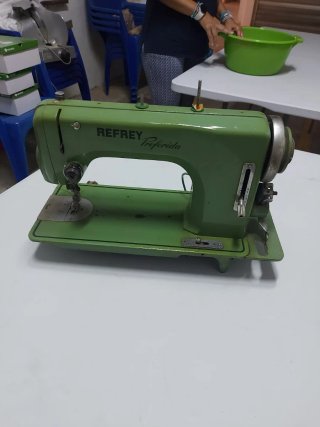 Máquina de Coser Refrey Preferida (solo cabeza)