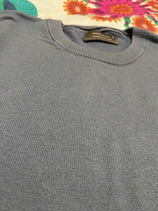 Sweater Mo Azul-Acinzentado Minimalista