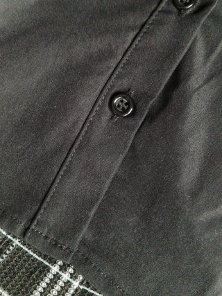 Camisa negra con fruncido
