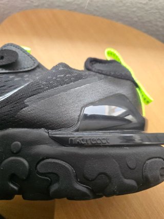 Nike React Negro y Verde