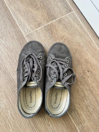 Zapatillas Foogaplan grises y marrones
