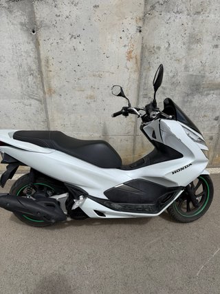 Honda PCX 125 Blanca
