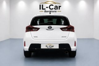 Toyota Auris 2013